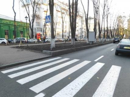 Ситискролл B в Киеве, 1.2x1.8  Липська вул. 15, бульварна частина,  (Театр Юного Глядача На Липках, Театр Пластичної Драми На Печерську), в напрямку від вул. Інститутська фото 1