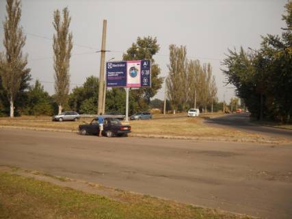 Билборд A в Черкассах, 6x3  вул. Академіка Корольова (кол. 30-річчя Перемоги). / Руставі вул. (Кільце Руставі, автомийка "Рось", спорт-клуб "Тонус"), в напрямку в центр міста фото 1