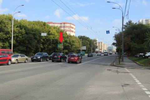 Бэклайт B в Киеве, 3.14x2.3  просп. Валерія Лобановського (Червонозоряний)., 126 (АЗС "Укрнафта", автомагазин АТЛ, Парк "Урочище Совки"), в напрямку Деміївська пл. фото 1
