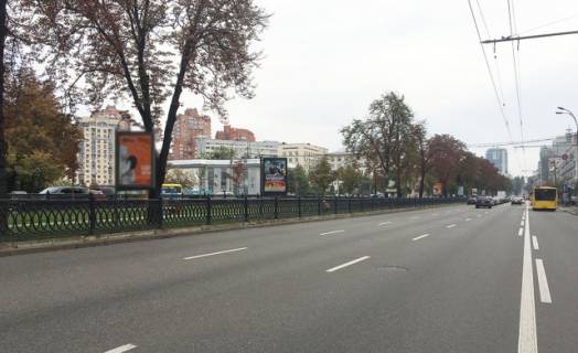 Скроллер A в Киеве просп. Берестейський (Перемоги)., 7 / розподілювач_напр. б-р Тараса Шевченко (Нова Пошта, Магазин мебелі Freedom) - 183120 фото 1