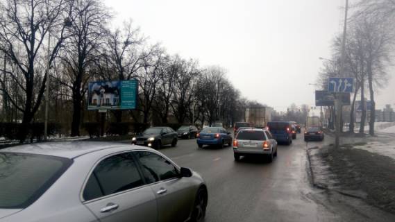 Билборд B в Львове, 5.9x2.9  Липинського В. вул., 54 (АЗС "ОККО", Львівське обласне БТІ, ТОВ "Молочна компанія "Галичина", автосалон "Ніко-Захід"), в няпрямку  Б. Хмельницького вул. фото 1