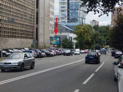 Скролер, Скрол A у Києві Велика Васильківська вул. (Червоноармійська). 120, (Укрексімбанк, Нова Пошта №75, магазин "Архітектор Краси"), в напрямку центру міста - 160604 Фото 1