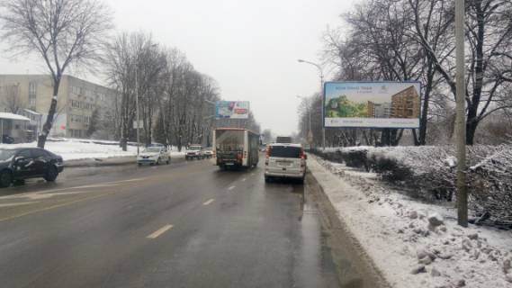 Билборд A в Львове, 5.9x2.9  Липинського В. вул., 54 (АЗС "ОККО", Львівське обласне БТІ, ТОВ "Молочна компанія "Галичина", автосалон "Ніко-Захід"), в няпрямку  В.Чорновола просп. фото 1
