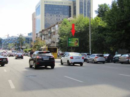 Video Billboard A in Kyiv, 3.14x2.3  Antonovica st. (Gor'kogo), 164-166 (supermarket "Furset", "Nova posta" viddilenna No82, peretin z st. Zagorodna), v napramku Libids'ka plosa - 160256 Photo 1