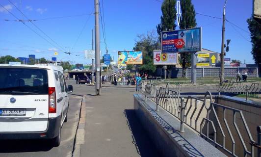 Prismatron, Prism A in Kyiv, 6x3  Banderi Stepana pr-t (Moskovs'kij)/Novokostantinivs'ka st., v napramku Petrivka - 136252 Photo 1