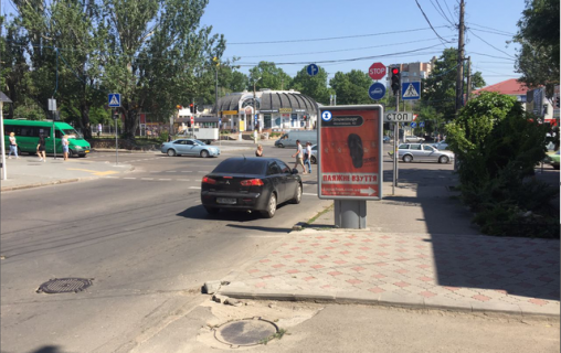 Ситилайт A в Николаеве, 1,2*1,8  Центральний просп. (Леніна просп.),  42- ріг пр. Центрального, маг. Snowimage фото 1
