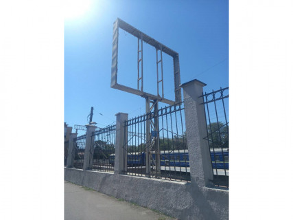 Билборд A в Одессе, 2x4  Середньофонтанська вул., за парканом, (1) фото 1