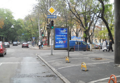 Ситилайт A в Одессе, 1.8x1.2  Троїцька вул. - Українських Героїв просп. (Олександрівський просп). А фото 1