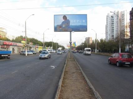 Билборд A в Одессе, 3x6  Небесної Сотні пр. (колиш. Жукова пр.), 47/3, в центр фото 1