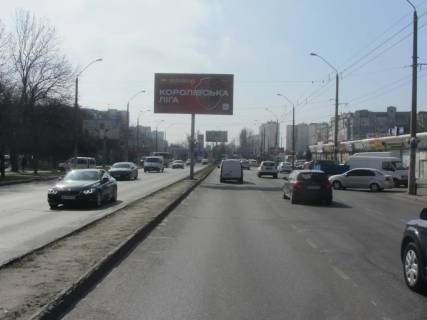 Билборд B в Одессе, 3x6  Небесної Сотні пр. (колиш. Жукова пр.), 47/3, з центра фото 1