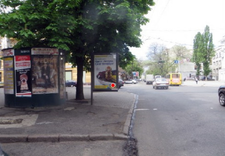 Ситилайт A в Одессе, 1.8x1.2  Святослава Караванського вул. (Жуковського).,13 А фото 1