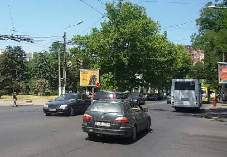 Скроллер B в Одессе, 2.32x3.14  Шевченка просп., 4 - Лесі Українки просп. (Гагаріна просп.) - 472592 фото 1