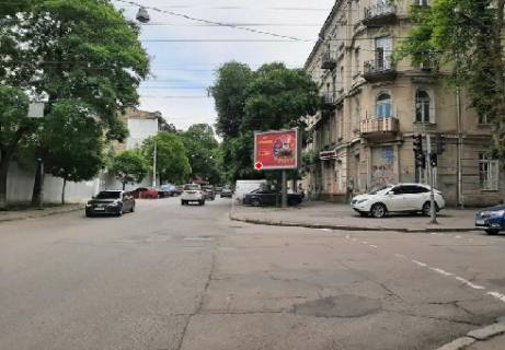 Скроллер A в Одессе, 2.32x3.14  Осипова вул. - Троїцька вул. 17 - 472604 фото 1