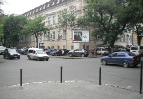 Скроллер A в Одессе, 2.32x3.14  Святослава Караванського вул. (Жуковського). - Польська вул. А1 - 465478 фото 1
