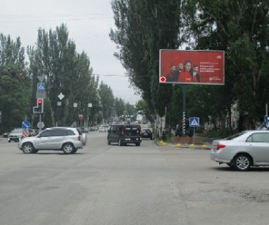 Призма A в Запорожье, 3x6  Шкільна вул. (Героїв Сталінграда вул.), 9 - 661319 фото 1