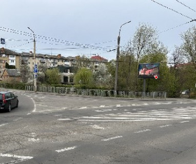 Видеоборд A в Луцке, 2.3x3.14  вул. Паркова - вул. Глушець - 658610 фото 1
