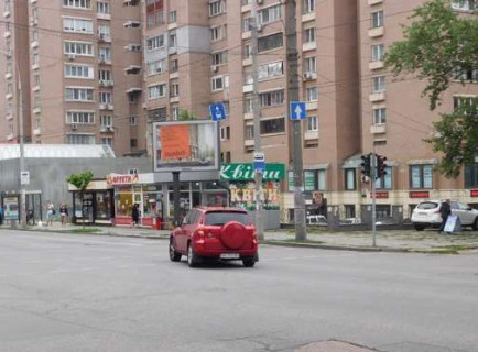 Скроллер A в Киеве, 2.3x3.14  Антоновича вул. (Горького вул.), 102  - 654280 фото 1