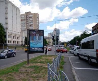 Scrolller, Scroll A in Kyiv, 1.2x1.8  Almazova Generala st. (Kutuzova st.), 12 na rozdiluval'nij smuzi (u napramku Suvorova st.) - 274213 Photo 1