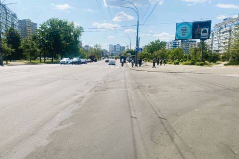 Призматрон, Призма A у Києві, 3x6  просп. Червоної Калини (Володимира Маяковського)., 27/1 - 478057 Фото 1