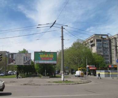 Призма A в Николаеве, 3x6  Центральний просп. (Леніна просп.) - 3-я Слобідська вул. (Дзержинського вул.), (призма) №1 - 67090 фото 1