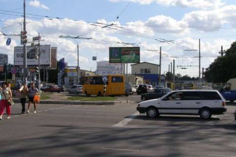 Білборд, Бігборд (Борд)  A у Одесі Небесної Сотні просп. (Маршала Жукова просп.) - Інглезі вул. (25-ої Чапаєвської Дивізії вул.) - Комарова Михайла вул. (Космонавта Комарова) Фото 1