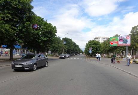 Билборд A в Чернигове, 3x6  Всіхсвятська (50 років СРСР) вул., 2 фото 1