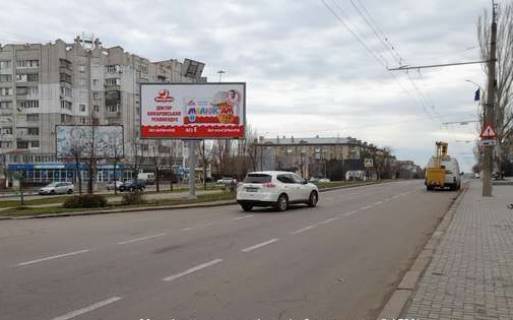 Призматрон, Призма A у Миколаєві, 3x6  Центральний просп. (Леніна просп.), 21 - Шосейна вул. (Фрунзе вул.) - 481016 Фото 1