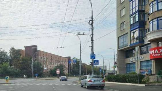 Видеоборд A в Киеве, 1.2x1.8  Алмазова Генерала вул. (Кутузова вул.), 43 - Цитадельна вул.,  (розширення 400х560) (у напрямку Лесі Українки бульв.) - 616348 фото 1
