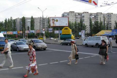 Призма A в Николаеве, 3х6  Перемоги пл. - Миру просп. - Космонавтів вул., 76/1 (призма) - 271390 фото 1