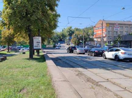 Ситилайт A в Киеве, 1.2x1.8  Нижній Вал вул., 3А, бульварна частина фото 1