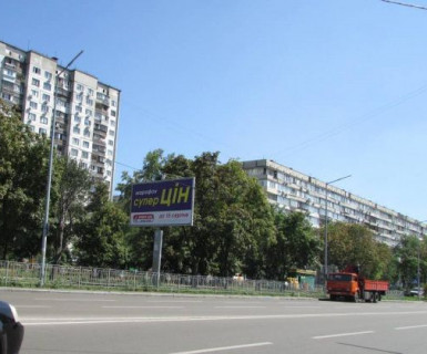 Билборд B в Киеве, 3x6  Митрополита Андрея Шептицького вул. (Луначарського вул.), 7 - Пантелеймона Куліша вул. фото 1