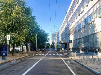 Сiтiлайт A у Києві, 1.2x1.8  Князів Острозьких вул. (Московська)., 8 Фото 1