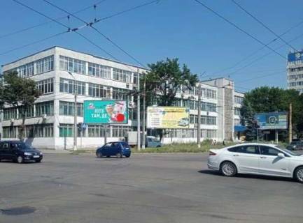 Призма A в Сумах, 3x6  Шевченка просп. - Гетьмана Павла Скоропадського вул. (Леваневського) - 481276 фото 1