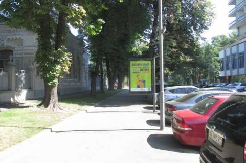 Бэклайт B в Киеве, 1.2x1.8  Липська вул., 2 - Михайла Грушевського вул. фото 1
