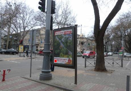 Бэклайт B в Одессе Троїцька вул., 30 - Рішельєвська вул., 29 фото 1