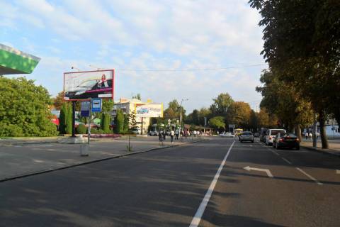 Билборд B в Васильевке, 3x6  Чорновола Вячеслава вул. - Бандери Степана вул. (в бік Приходька вул.) фото 1