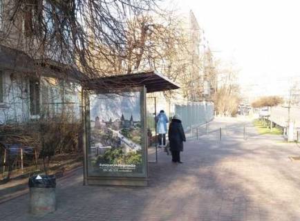 Сiтiлайт B у Києві, 1.2x1.8  Михайла Бойчука вул. (Кіквідзе вул.) - Німанська вул., - зупинка гром. транспорту Фото 1