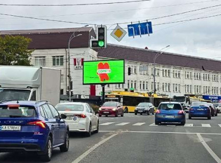 Video Billboard + in Kyiv, 4x8  Васильківська вул., 34 (розширення 720х360) - 655944 Photo 1