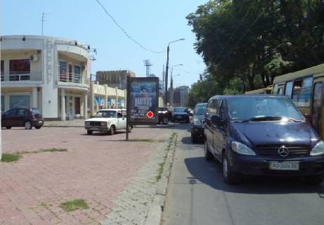 Бэклайт B в Одессе Італійський бульв. - Канатна вул., 79/1 фото 1