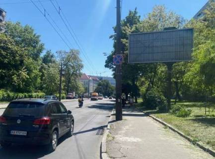 Призма A в Киеве, 3x6  Кирилівська вул. (Фрунзе вул.), 131 - 478185 фото 1