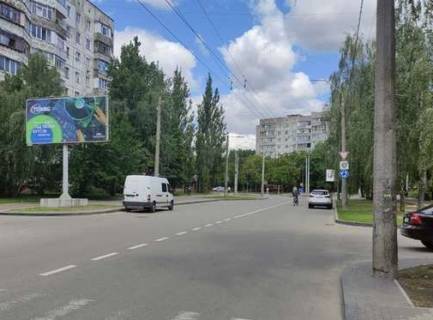 Билборд B в Чернигове, 3x6  Доценка вул., 7а фото 1