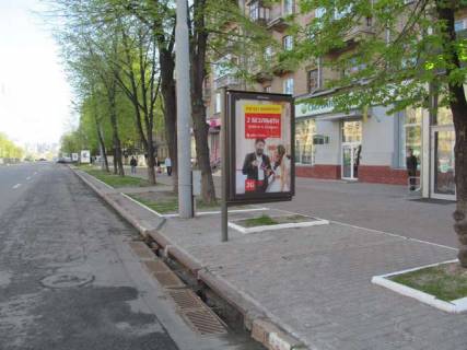Бэклайт A в Харькове, 1.2x1.8  Науки просп. (Леніна просп.), 18/9 - Євгенія Єніна вул. (Бакуліна вул.) фото 1