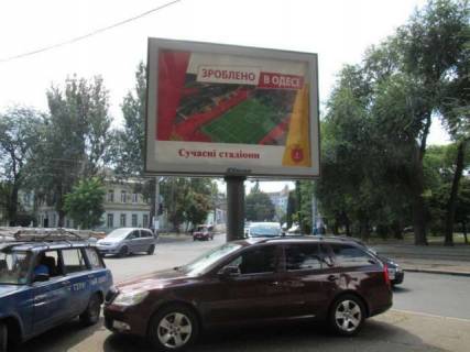 Бэклайт B в Одессе, 2.3x3.14  Мала Арнаутська вул. - Старопортофранківська вул. - Богдана Хмельницького вул. (техничеська сторона) фото 1