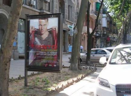 Ситилайт B в Одессе, 1.2x1.8  Італійська вул. (Пушкінська)., 37 - Троїцька вул., 25 фото 1