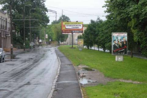 Білборд, Бігборд (Борд)  B у Василівці, 3x6  Крушельницької вул., 11 - Чехова вул. Фото 1