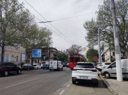 Скроллер A в Одессе, 2.3x3.14  Велика Арнаутська вул., 55 - Рішельєвська вул. - 479206 фото 1