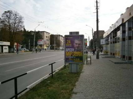 Беклайт A у Полтаві, 1.2x1.8  вул. Івана Мазепи (Калініна)., 45 (№1) Фото 1