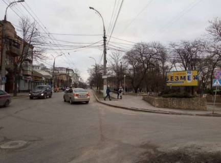 Білборд, Бігборд (Борд)  A у Василівці, 3x6  Соборна вул. (Леніна вул.) - Потьомкінськая вул. (рядом ночной клуб, кафе) Фото 1