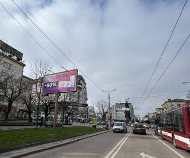 Призма B в Ивано-Франковске, 3x6  Незалежності вул. - Івана Франка вул. - 271414 фото 1