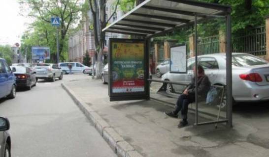 Нестандарт A в Одессе, 1.2x1.8  Успенська вул., 3 - Леонтовича вул. (Бєлінського)(остановка) фото 1